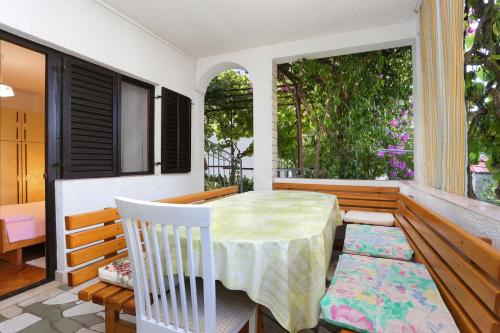 Apartments by the sea Okrug Gornji, Ciovo - 1069