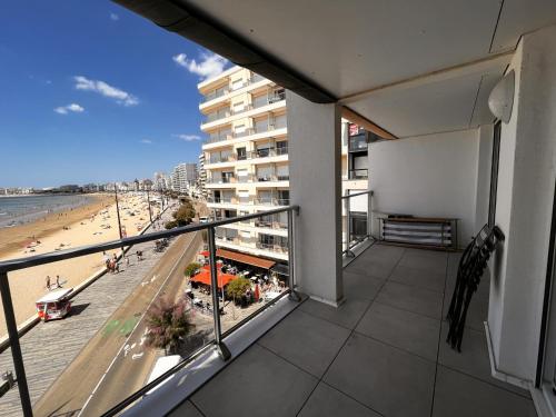 Appartement 2 étoiles avec balcon-terrasse, 1 chambre, parking, près de la mer - FR-1-197-491