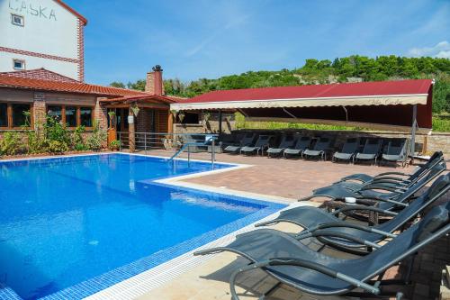 Apartments with swimming pool Caska, Pag - 4109