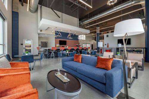 Vīb Hotel by Best Western Denver RiNo Image