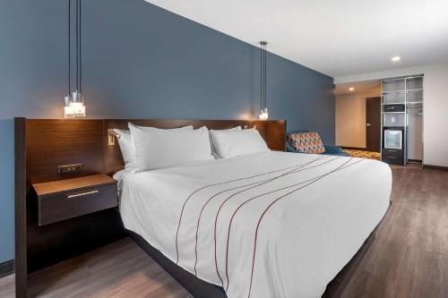 Vīb Hotel by Best Western Denver RiNo Image