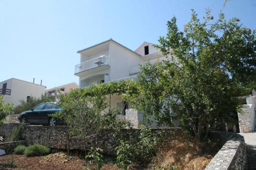 Fotografia z galérie ubytovania Apartments by the sea Rogoznica - 4215 v Rogoznici