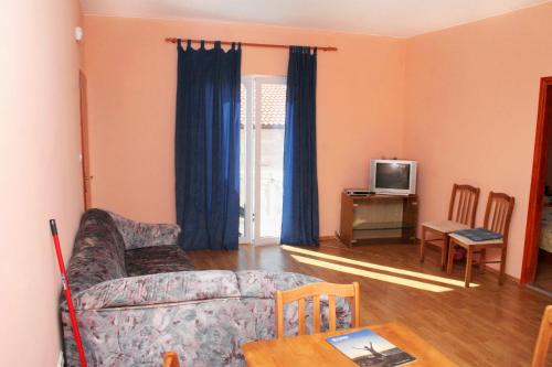 Apartments with parking space Vodice - 4214