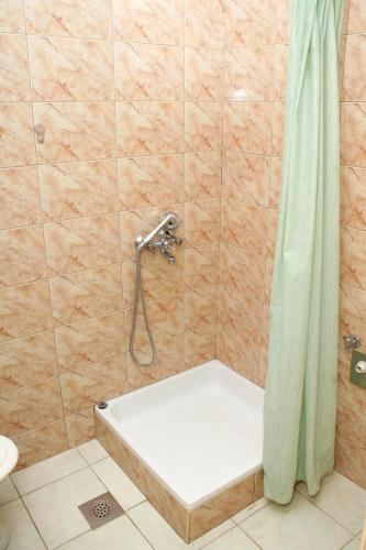 Apartments with parking space Vodice - 4214