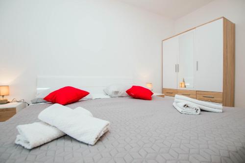 Apartment Arbanija 1122b