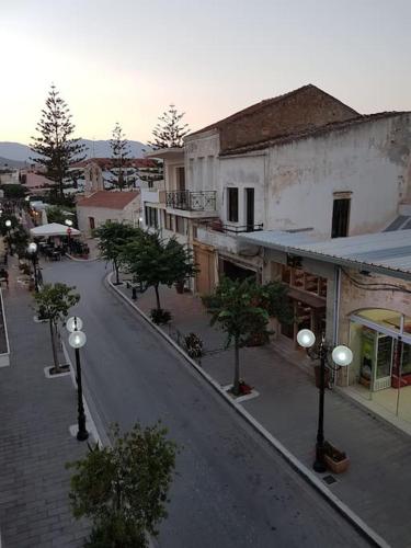 Heart of Kissamos Apartment