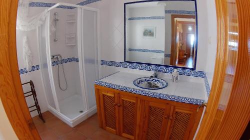 Koupelna v ubytování Villa 'El Cortijo' con piscina privada
