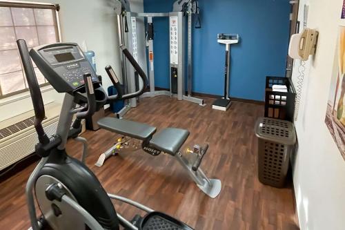 a fitness room with a gym with a treadmill at Comfort Inn & Suites Midtown in Ruidoso
