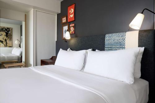 Hotel Kabuki, part of JdV by Hyatt Image