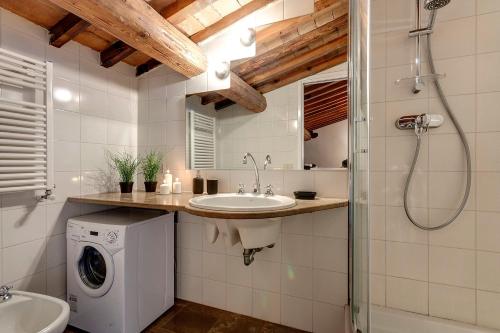 Spirito19 Apartment by Mamo Florence