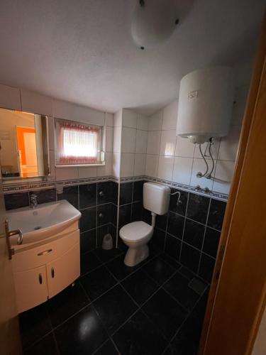 Koupelna v ubytování Apartman Jukic