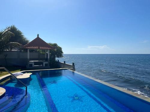 Piscina en o cerca de Coco Blu Villa