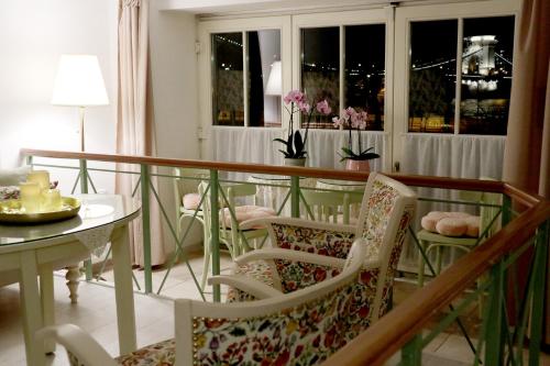 MARVELOSA APARTMENT - Central by the Chain Bridge