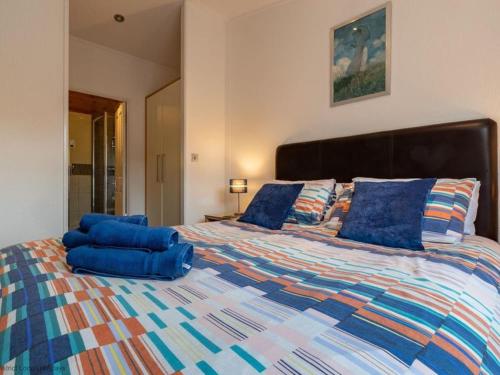 Ein Bett oder Betten in einem Zimmer der Unterkunft Windermere Retreat - White Cross Bay Holiday Park