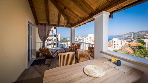 2 Bathrooms, Free Parking Spot, Prt Sea View