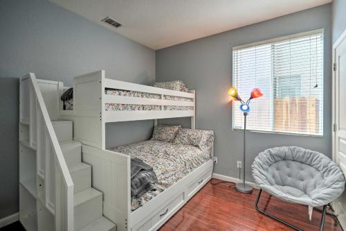 A bed or beds in a room at Sacramento Home with Fenced Yard 6 Mi to Dtwn!