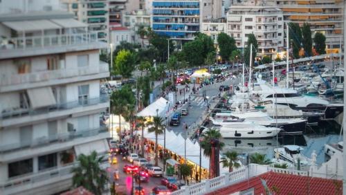 Piraeus Pasalimani cozy apartment
