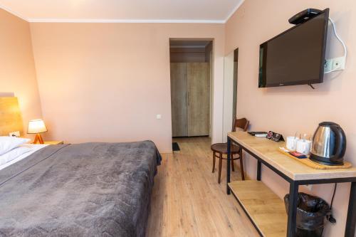 Una cama o camas en una habitación de Hotel N16