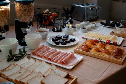 Jídlo v hotelu nebo okolí