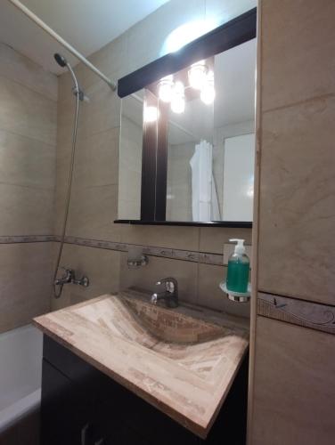 Ένα μπάνιο στο Mountain Center