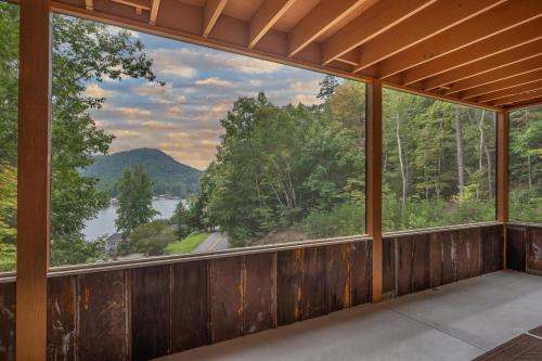 Lakeshore View Cottage – Photos 3