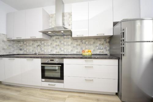 Apartments with parking space Biograd na Moru - 5833
