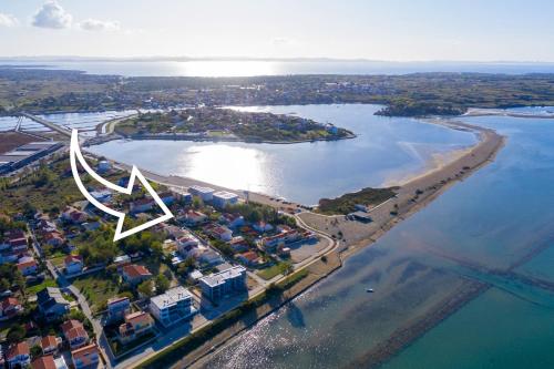 Apartments by the sea Nin, Zadar - 5838