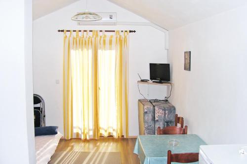 Apartments by the sea Bibinje, Zadar - 5866