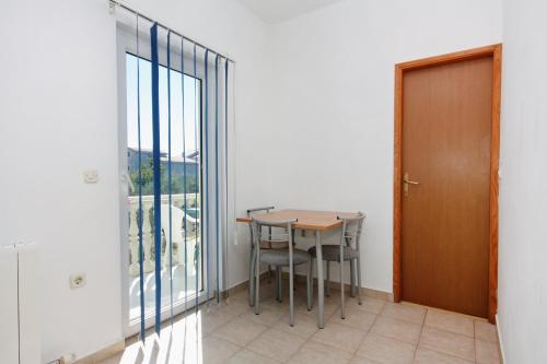 Apartments with parking spaces Bibinje, Zadar - 5753