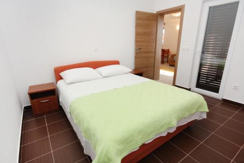 Apartments with parking space Biograd na Moru, Biograd - 5847