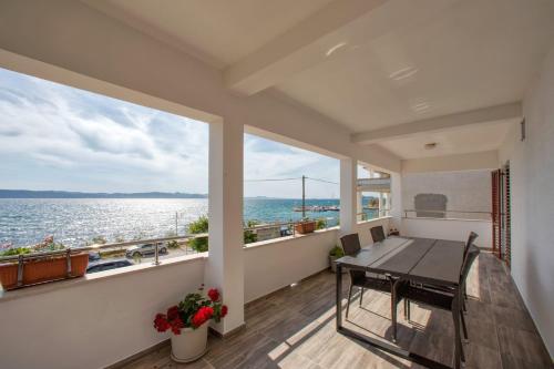 Apartments by the sea Bibinje, Zadar - 5780