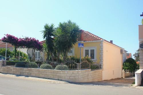 Fotografia z galérie ubytovania Apartments with a parking space Orebic, Peljesac - 4580 v destinácii Orebić