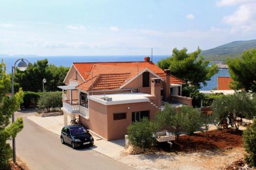 Apartments with parking space Zavalatica, Korcula - 4453