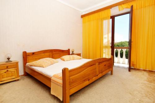 Posteľ alebo postele v izbe v ubytovaní Apartments with a parking space Zavalatica, Korcula - 4453