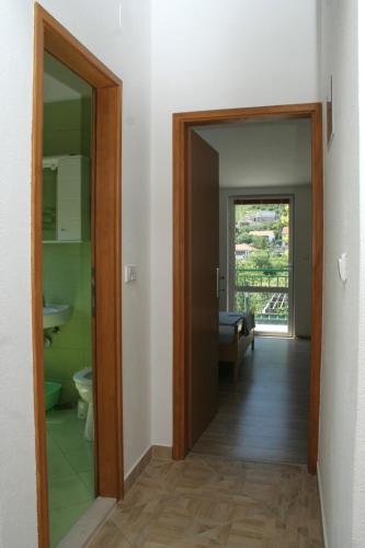 Gambar di galeri bagi Apartments by the sea Trpanj, Peljesac - 4510 di Trpanj