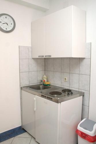 Studio Orebic 4565a