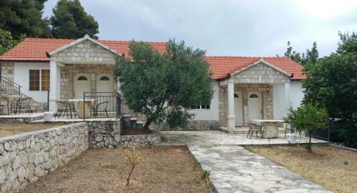 Apartments with a parking space Mokalo, Peljesac - 4495