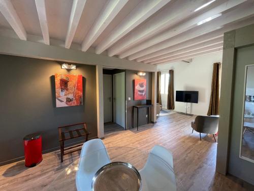 Μια τηλεόραση ή/και κέντρο ψυχαγωγίας στο Hotel Estelou