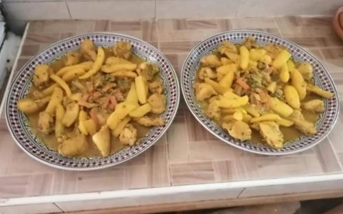 Comida en la casa de huéspedes o alrededores