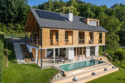 steiRerBLiCke - Domizil Vochera am Weinberg mit Pool