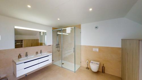 Koupelna v ubytování Stupa Hills VI - Luxury Duplex Penthouse