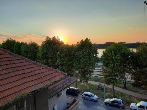 Lever ou coucher de soleil vu de l'appartement ou à proximité