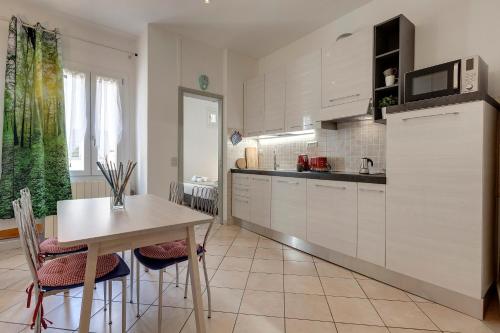 Zalinda Apartment by Mamo Florence