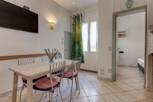 Zalinda Apartment by Mamo Florence