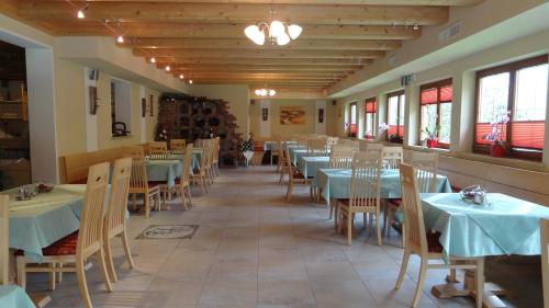 Restaurace v ubytování Pension Waldesruh