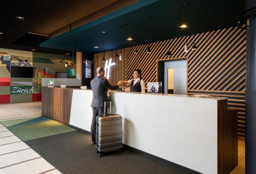 Os clientes hospedados em Holiday Inn Zürich Messe by IHG