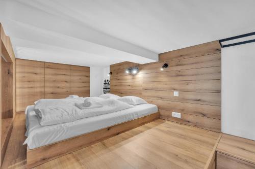 Ένα ή περισσότερα κρεβάτια σε δωμάτιο στο Deer Apartment