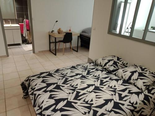 Fully Equipped Apartment – Photos 5