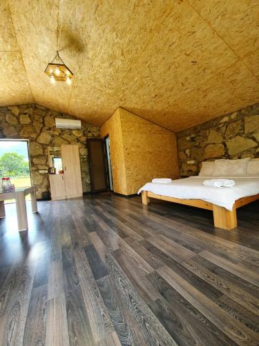 Guest House Ijevan's Gardenにあるベッド