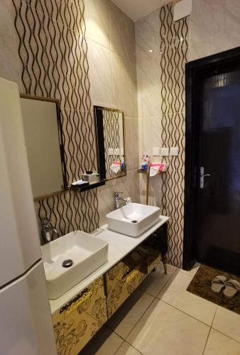 البديع غرفة و مجلس مفروشه, Abha Prezzi aggiornati per il 2022